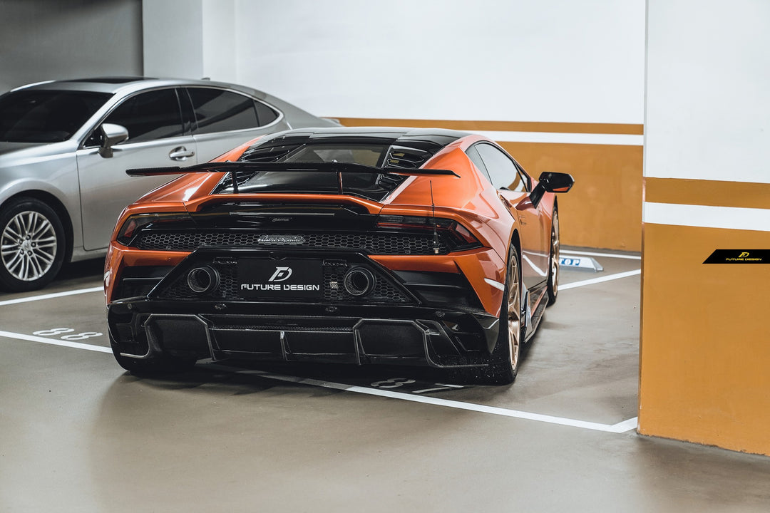 Huracan Evo - Future Design style carbon rear Diffuser