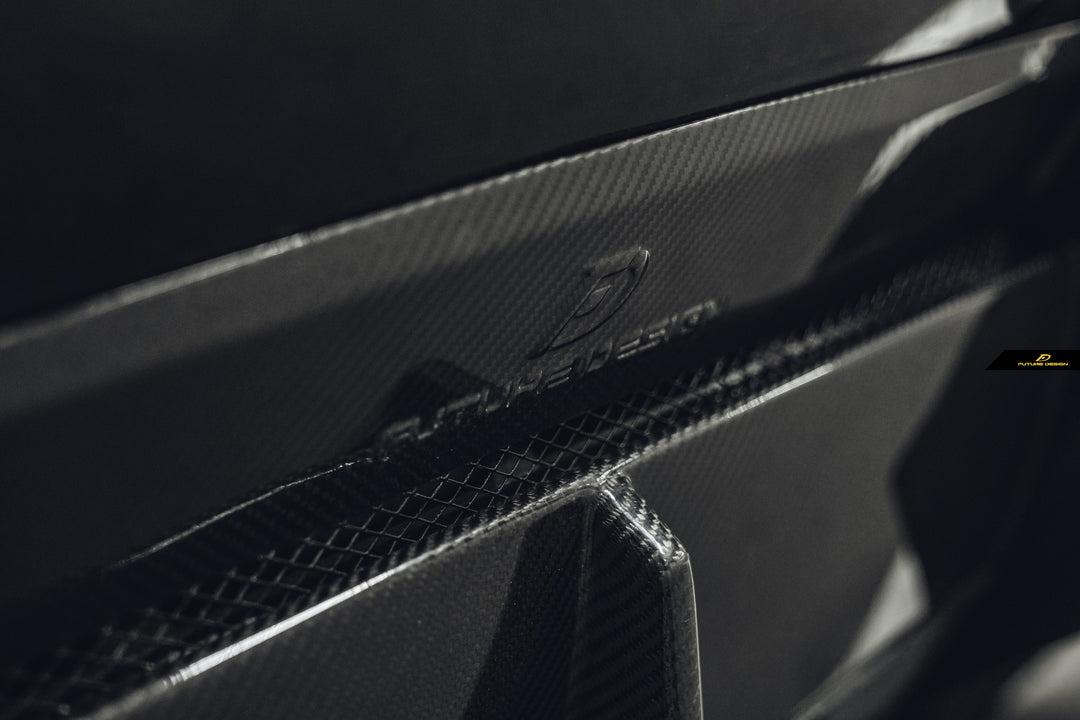Huracan Evo - Future Design style carbon rear Diffuser