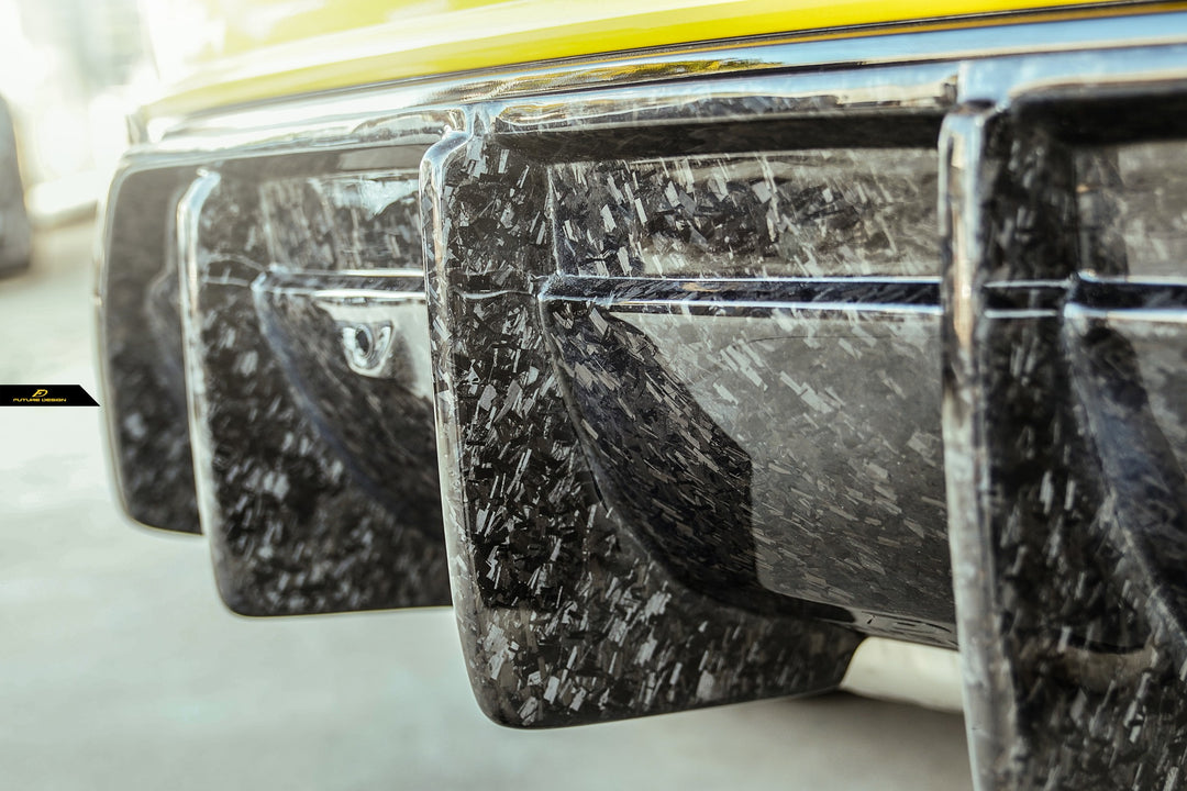 URUS - Future Design carbon rear Diffuser