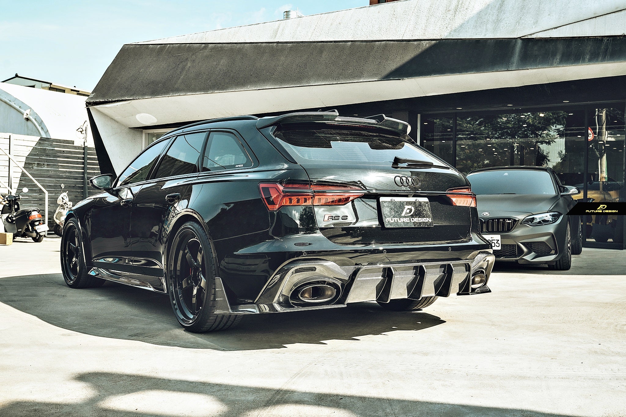 AUDI RS6 C8 Avant – Future Design aerokits show car!
