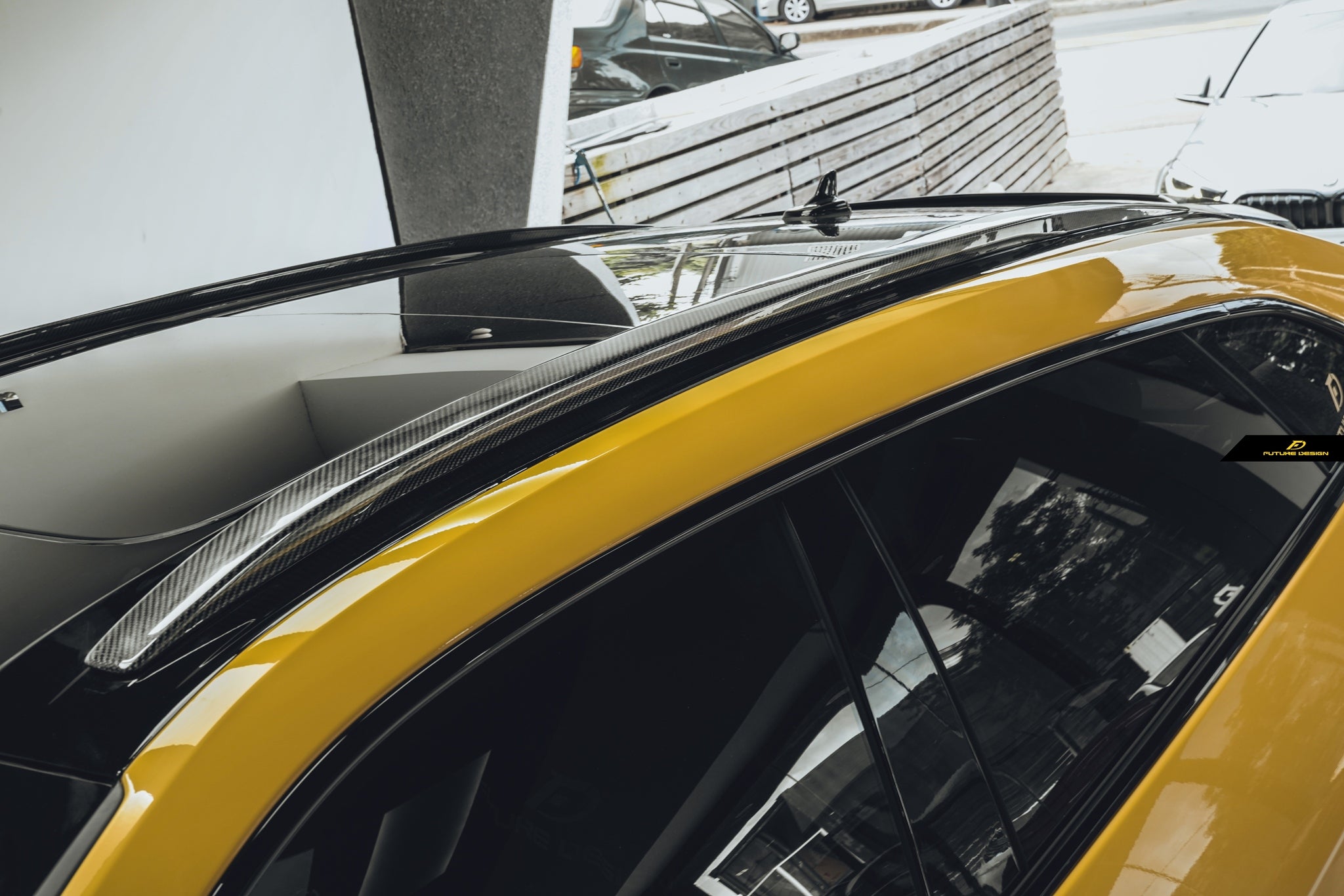 URUS - creative design & outlooking carbon exterior