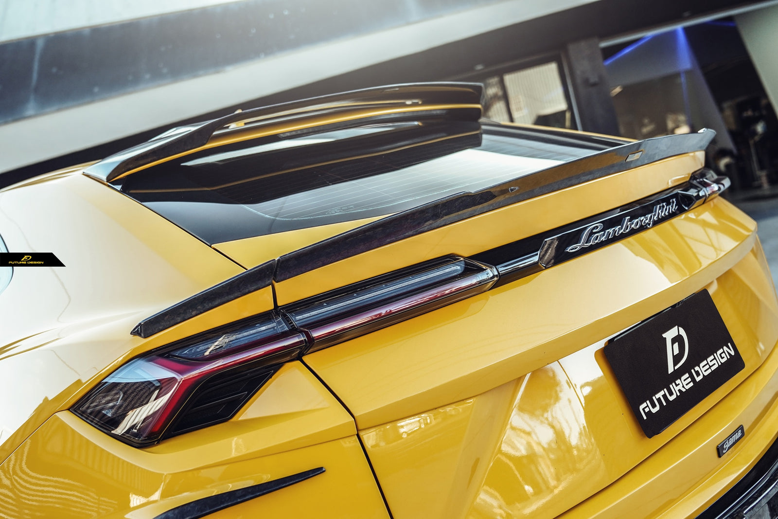 Lamborghini URUS - 3 styles trunk spoiler comparison