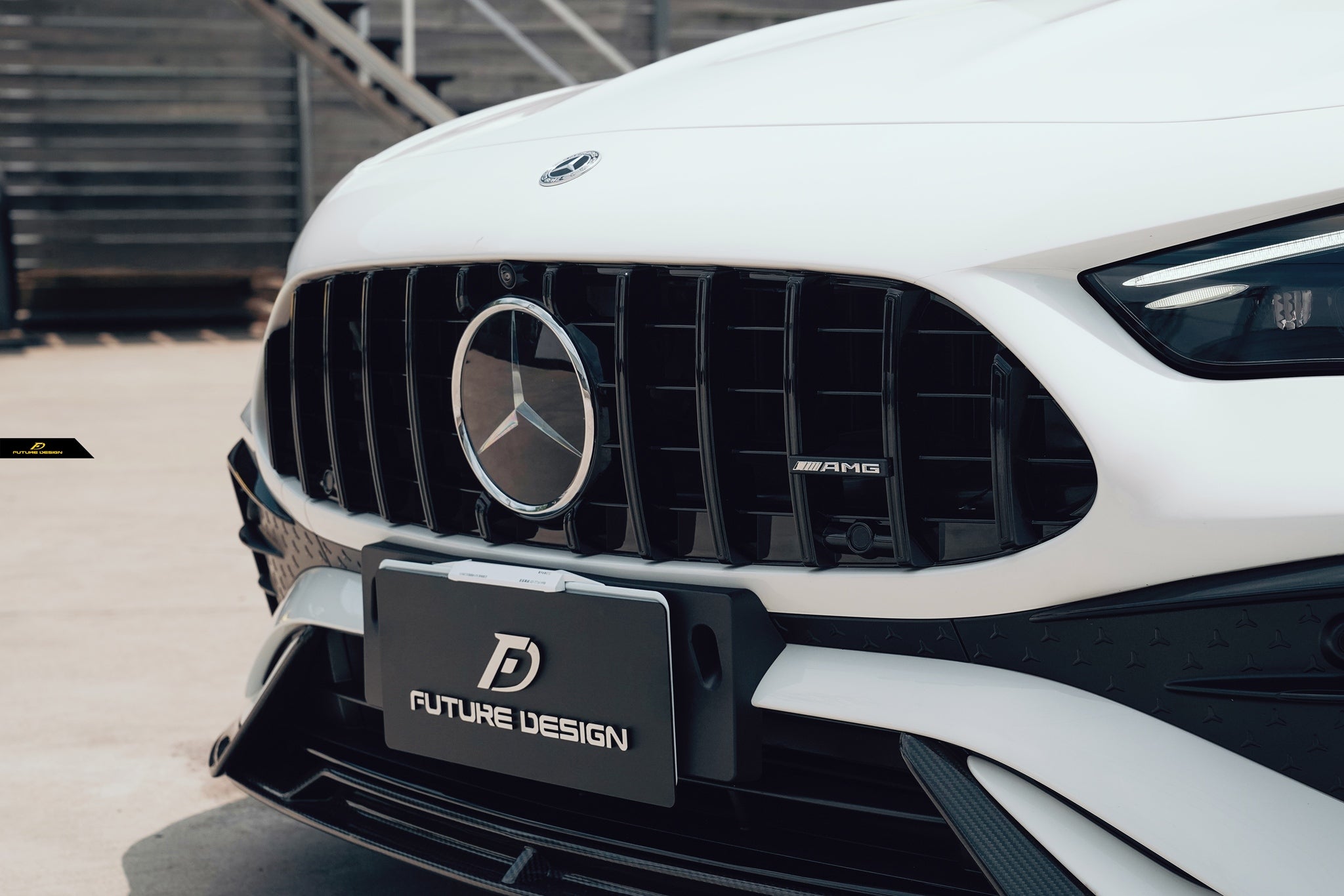 Mercedes-Benz C236 CLE GT Carbon Front Grille