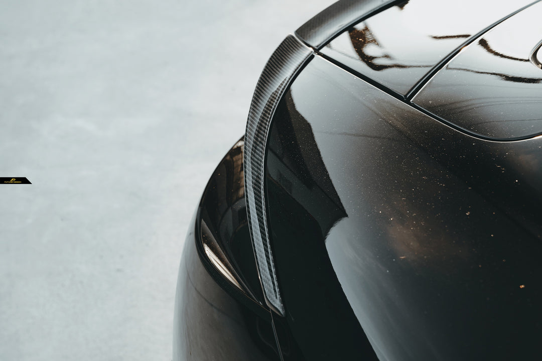 Taycan - FD-3 carbon Trunk Spoiler [ 3pics ]